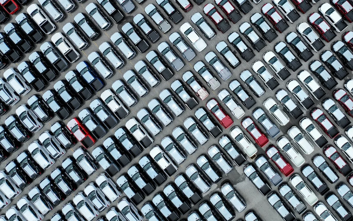 Canada’s EV Market Is Bouncing Back — But Not Everywhere at Once