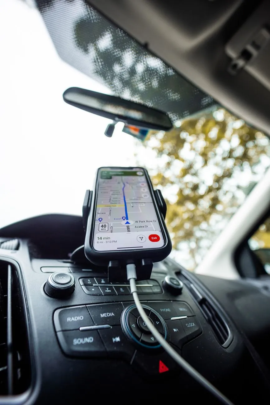 EV Charging Apps Canada 2026: Which App You Actually Need at Every Charger