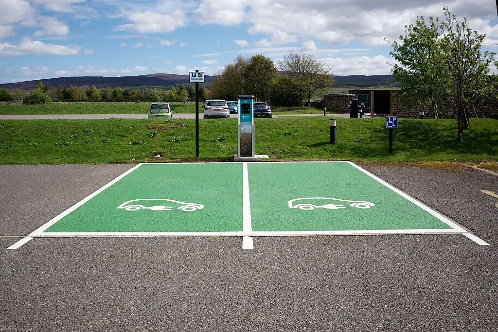 EV Charging Etiquette in Canada: How Not to Be That Guy at the Charger