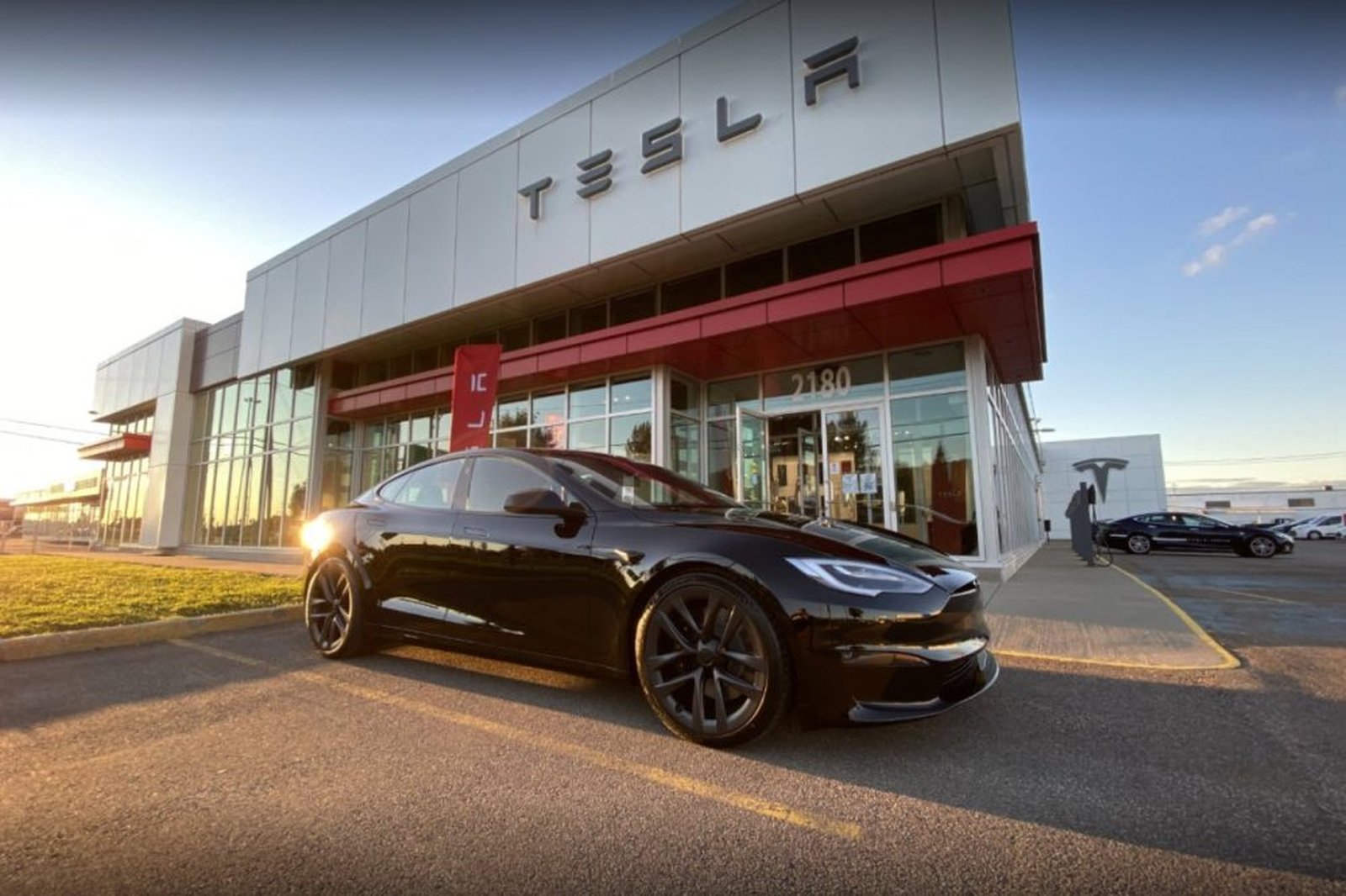 PQ Wins Quebec Election With Plans to Keep EV Rebates Alive