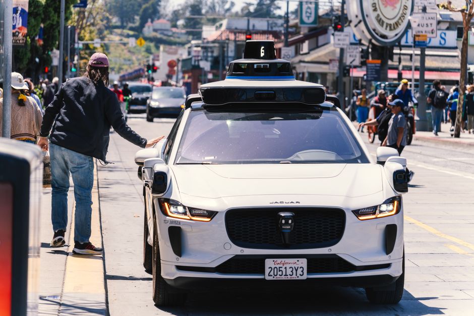 Waymo to Launch Robotaxi Service in Toronto by 2028